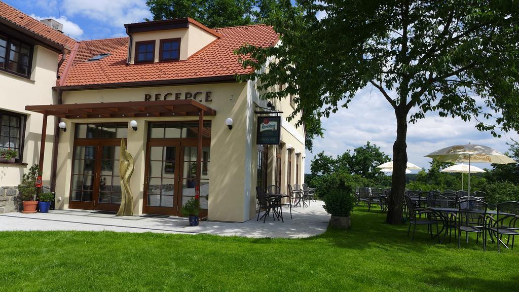 Penzion Fousek Звіковське Подграді Екстер'єр фото